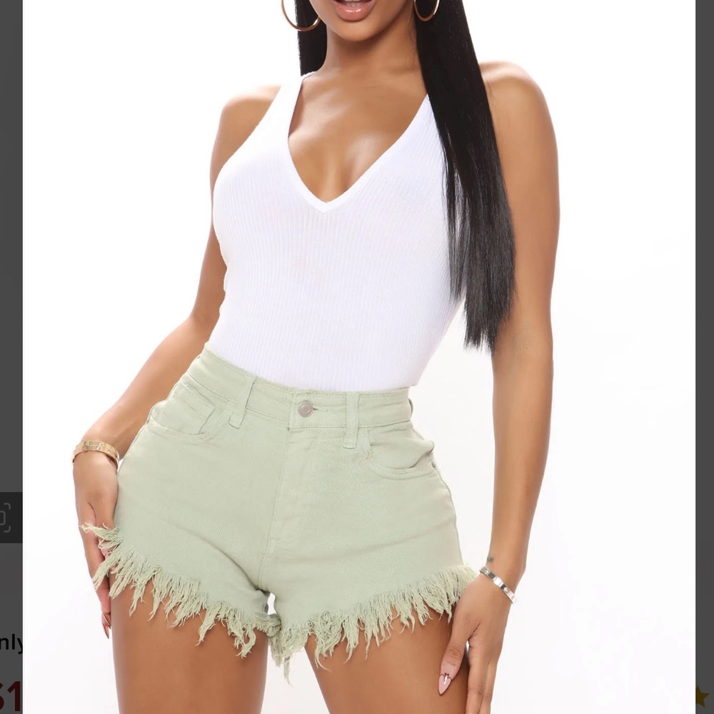 Fashion nova frayed  denim shorts